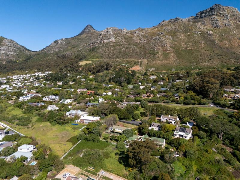 4 Bedroom Property for Sale in The Meadows Western Cape